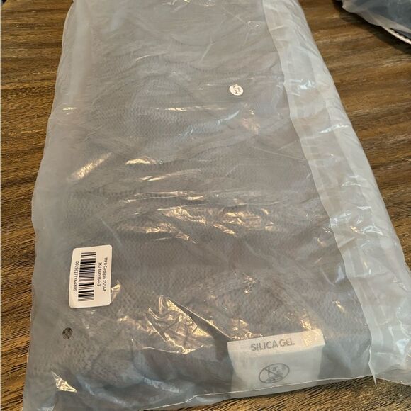 Official Taylor Swift Tortured Poets Department Cardigan in XS/S - NEW - Picture 5 of 5